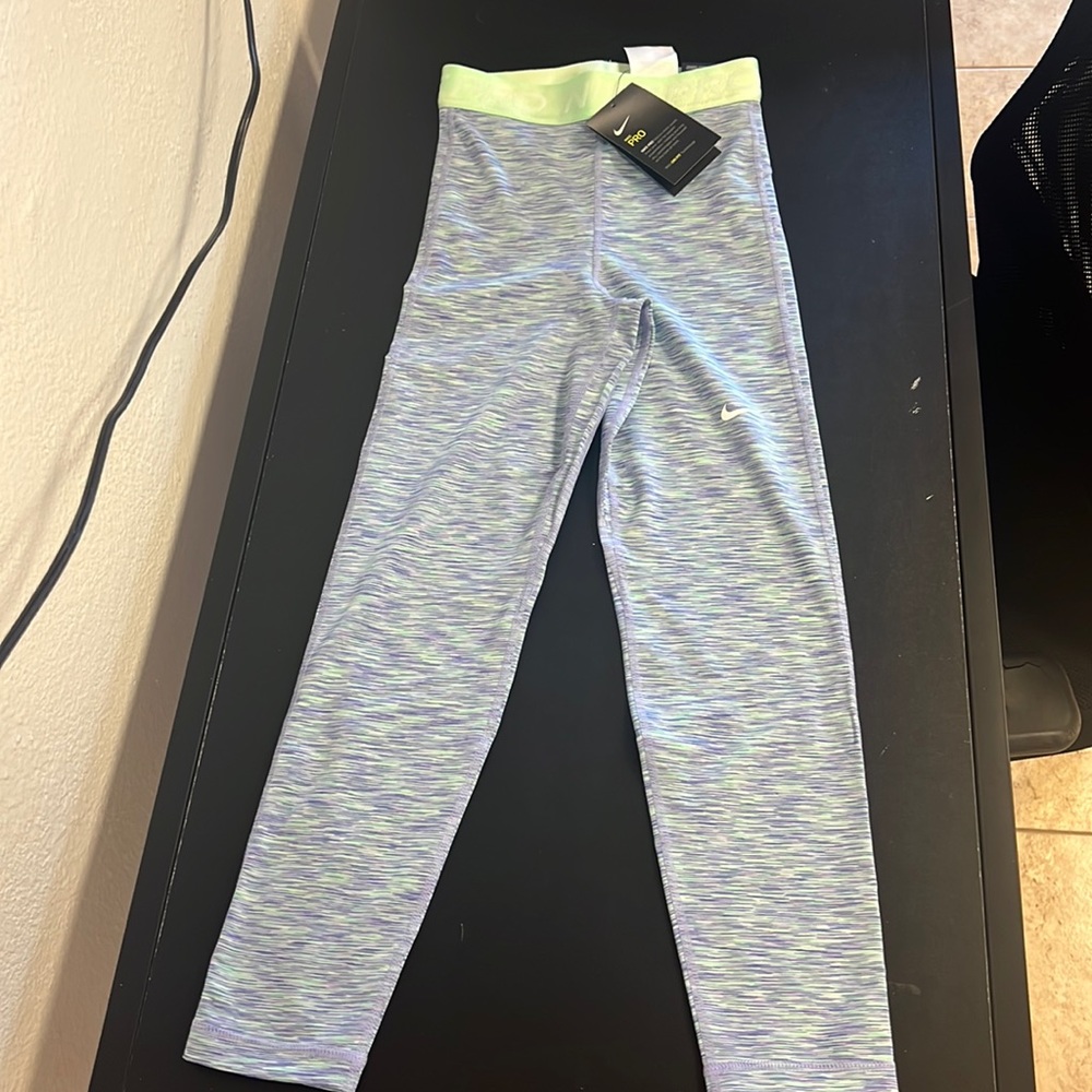 NEW WITH TAG Nike Pro Tight Fit Legging in Purple and Teal